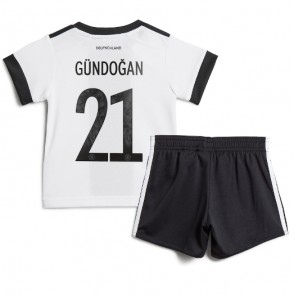 Tyskland Ilkay Gundogan #21 kläder Barn VM 2022 Hemmatröja Kortärmad (+ korta byxor)